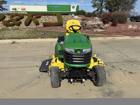 Image of John Deere X739 equipment image 4