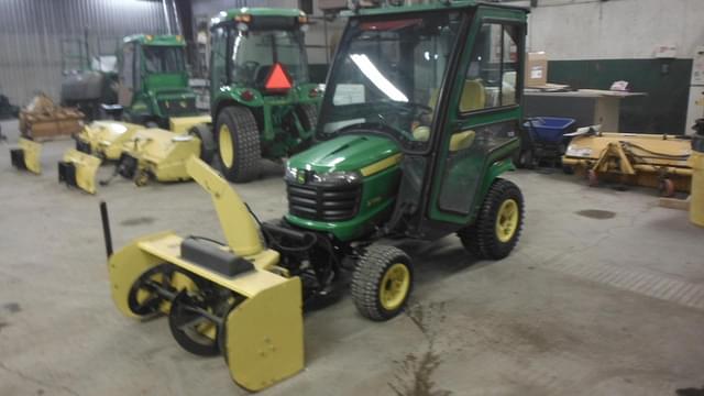 Image of John Deere X739 equipment image 1