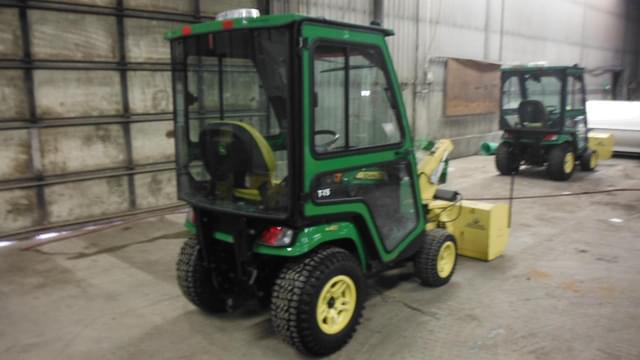 Image of John Deere X739 equipment image 4