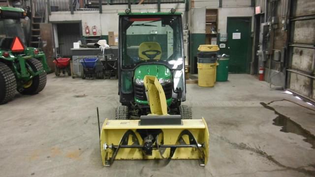 Image of John Deere X739 equipment image 2