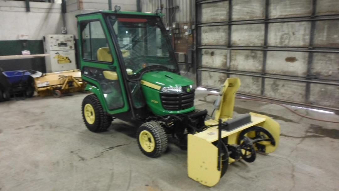 Image of John Deere X739 Primary image