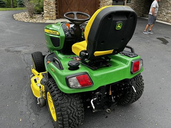 Image of John Deere X739 equipment image 2
