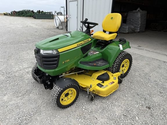 Main image John Deere X739