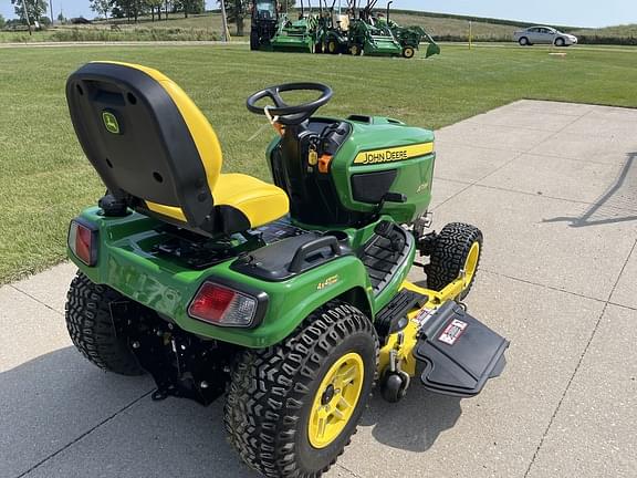 Image of John Deere X739 equipment image 4