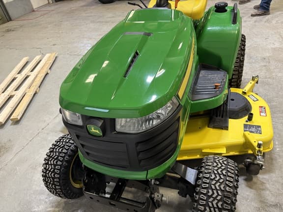 Image of John Deere X739 equipment image 3