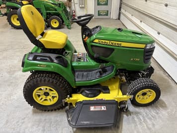 Main image John Deere X739