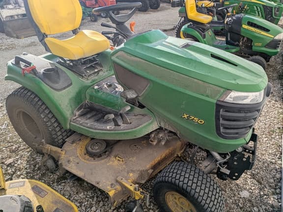 Image of John Deere X750 equipment image 1