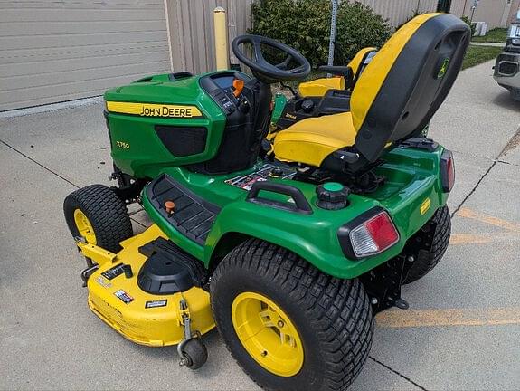 Image of John Deere X750 equipment image 3