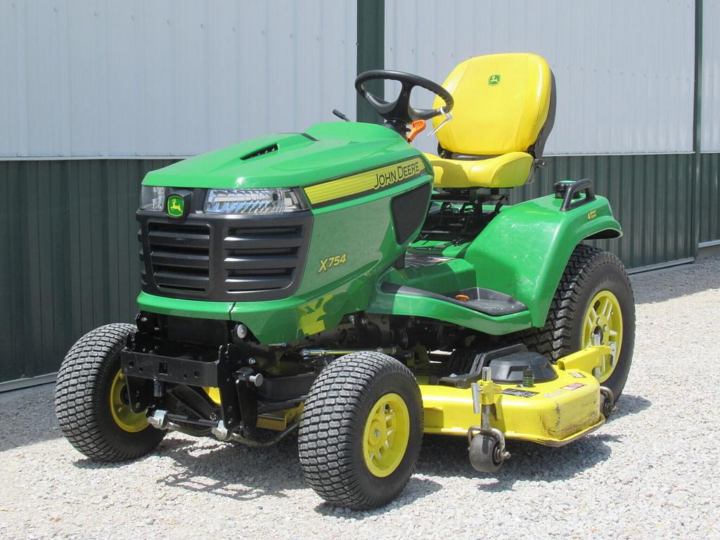 Image of John Deere X754 Primary image