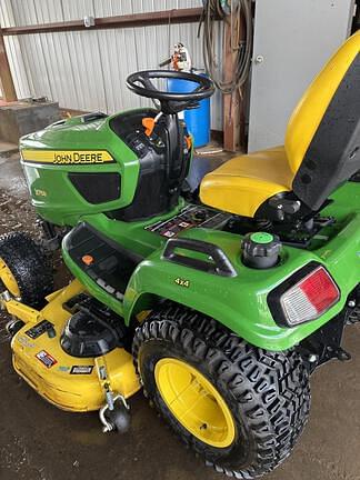 Image of John Deere X758 equipment image 3