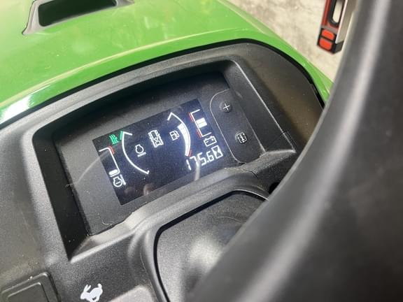 Image of John Deere X758 equipment image 1
