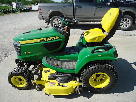 Image of John Deere X758 Primary image