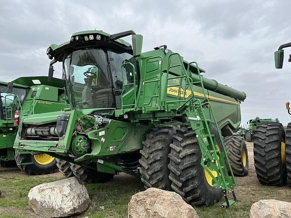 Image of John Deere X9 1000 equipment image 3