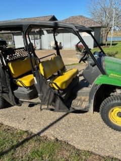 Image of John Deere XUV 560E equipment image 2
