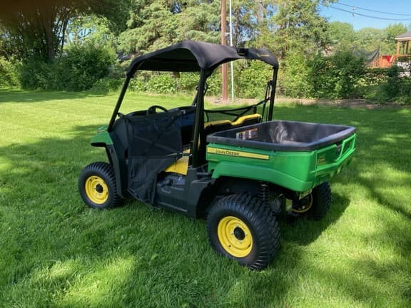 Image of John Deere XUV 560E equipment image 2