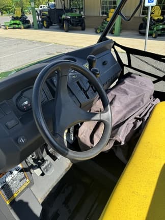 Image of John Deere XUV 560E equipment image 1