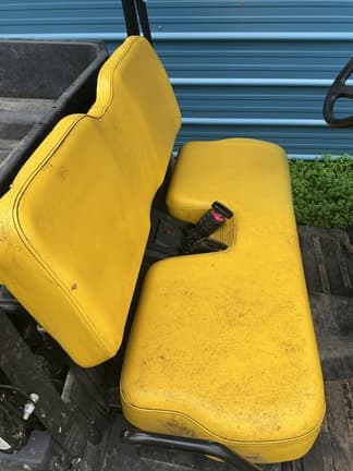 Image of John Deere XUV 560E equipment image 4