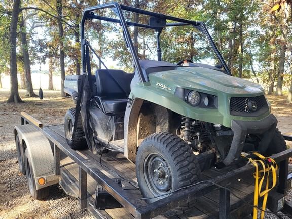 2020 John Deere XUV 590M Equipment Image0