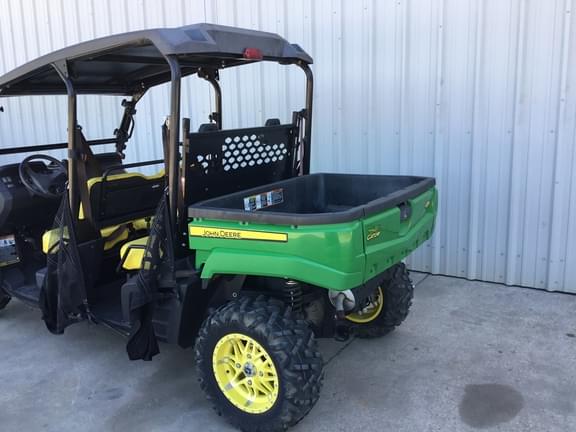 Image of John Deere XUV 590M S4 equipment image 2