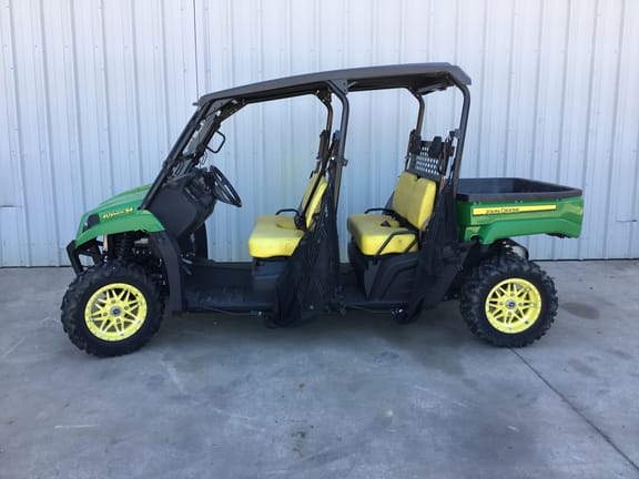 2020 John Deere XUV 590M S4 Equipment Image0
