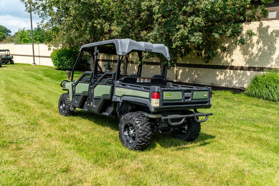 Image of John Deere XUV 825M S4 equipment image 2