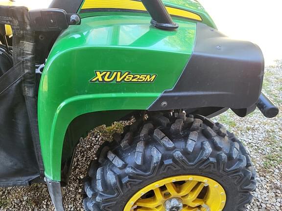 Image of John Deere XUV 825M equipment image 1