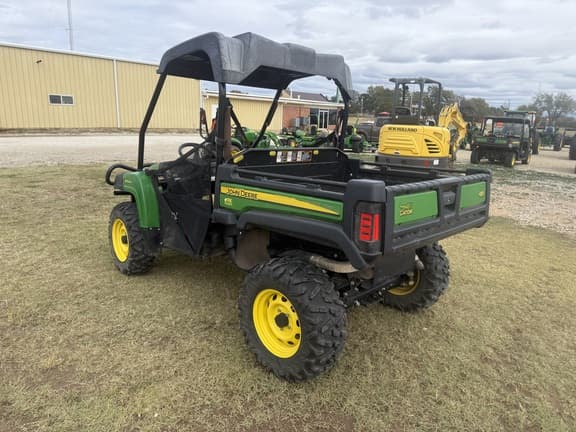 Image of John Deere XUV 825M equipment image 2