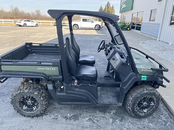 Image of John Deere Gator XUV 835E equipment image 4