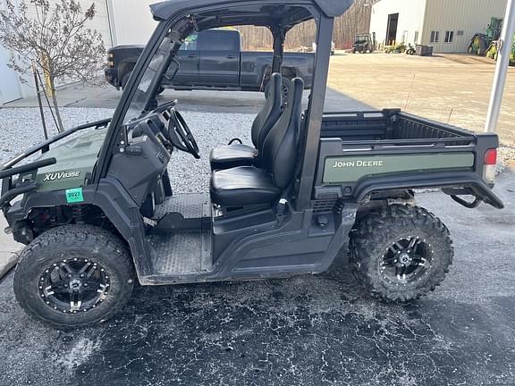 Image of John Deere Gator XUV 835E equipment image 1