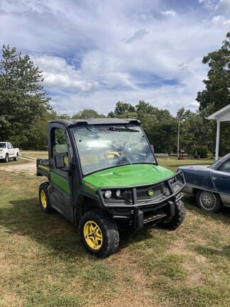 2020 John Deere XUV 835M Equipment Image0