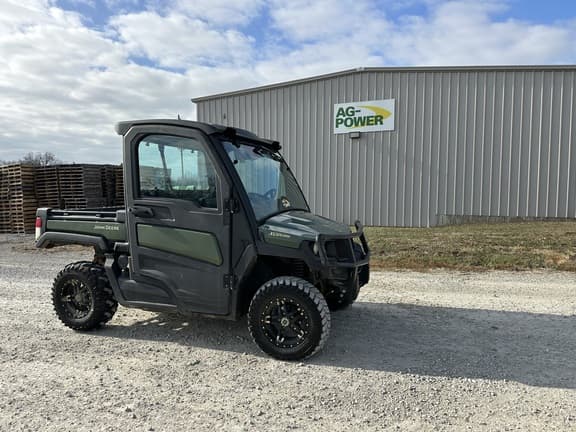 Image of John Deere XUV 835M Primary image