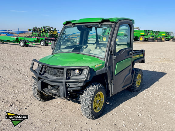 Main image John Deere XUV 835R