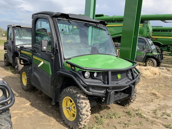 2020 John Deere XUV 835M Equipment Image0
