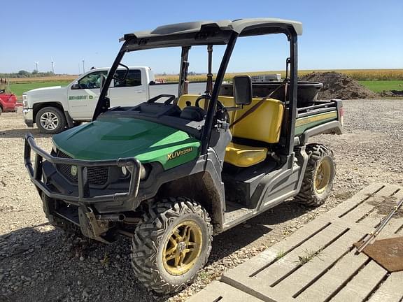 Image of John Deere XUV 835M equipment image 1