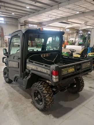 Image of John Deere XUV 835M equipment image 4