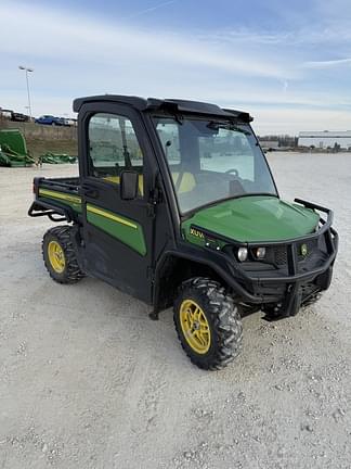 Image of John Deere XUV 835M equipment image 1