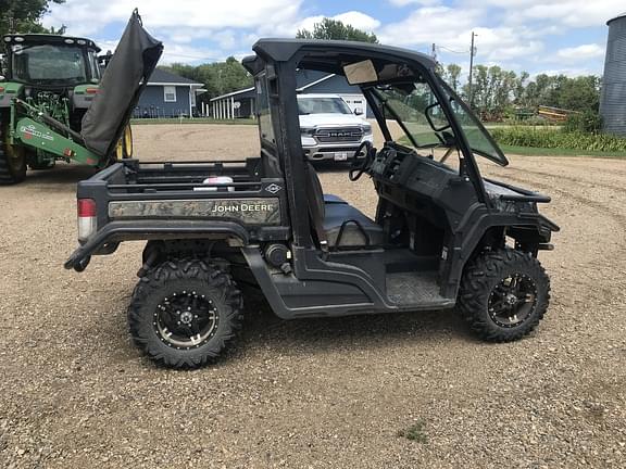 Image of John Deere XUV 835M equipment image 1