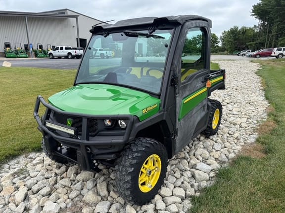 2020 John Deere XUV 835M Equipment Image0