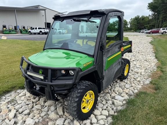 Image of John Deere XUV 835M Primary image