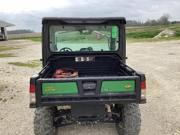 Image of John Deere XUV 835M equipment image 3