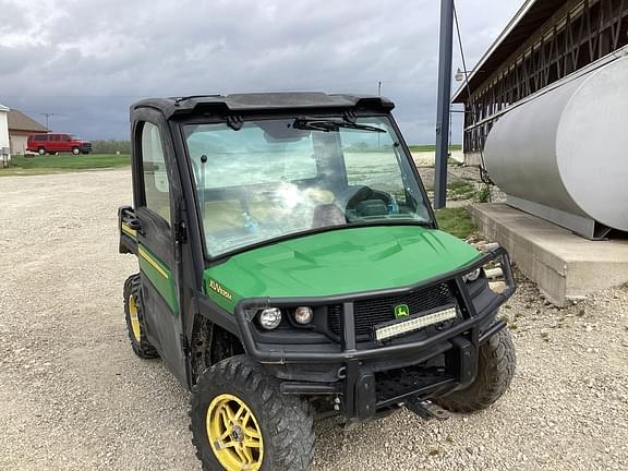 Image of John Deere XUV 835M equipment image 2