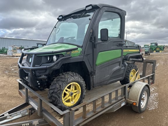 Main image John Deere XUV 835M