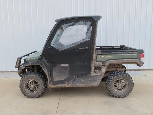 Image of John Deere XUV 835M equipment image 1