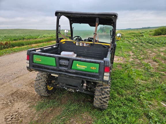 Image of John Deere XUV 835M equipment image 3