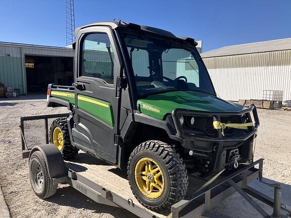 Image of John Deere XUV 835M Primary image