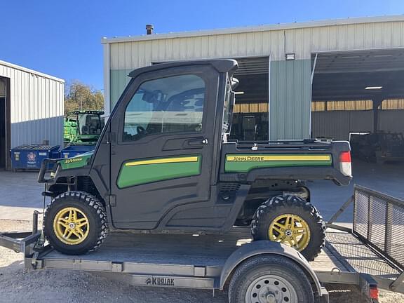 Image of John Deere XUV 835M equipment image 1