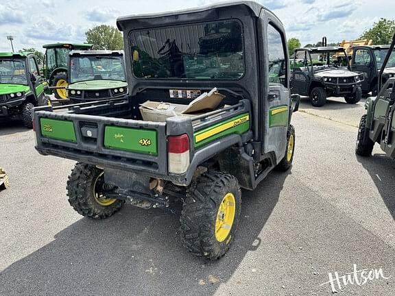 Image of John Deere XUV 835M equipment image 2