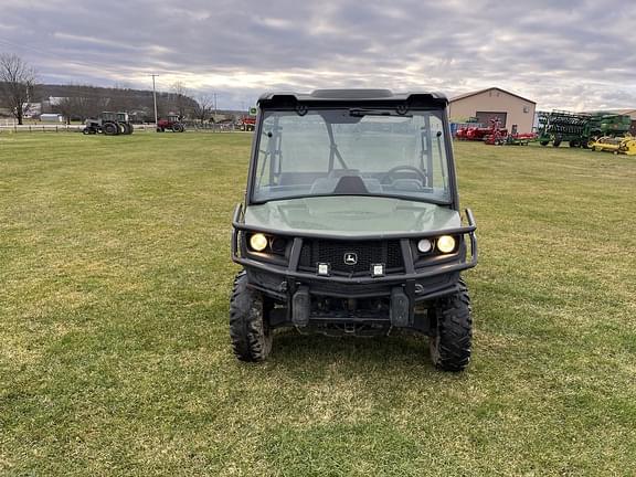 Image of John Deere XUV 835M Image 1