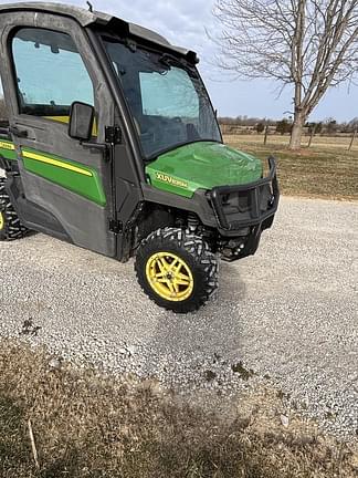 Image of John Deere XUV 835M equipment image 4