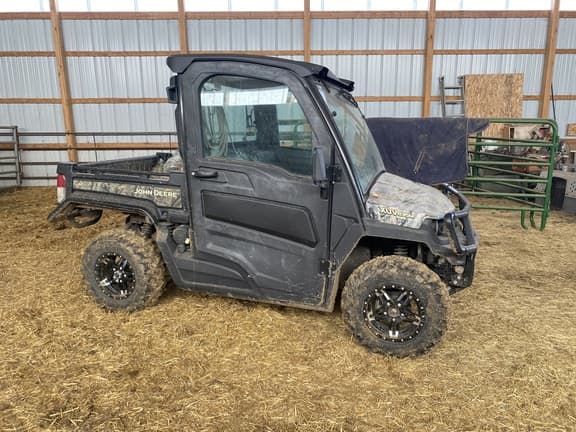 Image of John Deere XUV 835M Primary image